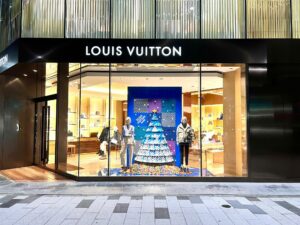 Louis Vuitton X LEGO MASTER BUILDERS HOLIDAY WINDOWS