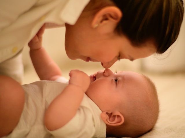 How to make the first weeks of a new mother after childbirth easier?