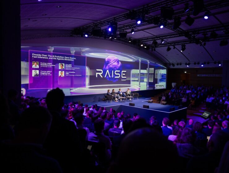 Raise Summit 2025 Main Stage